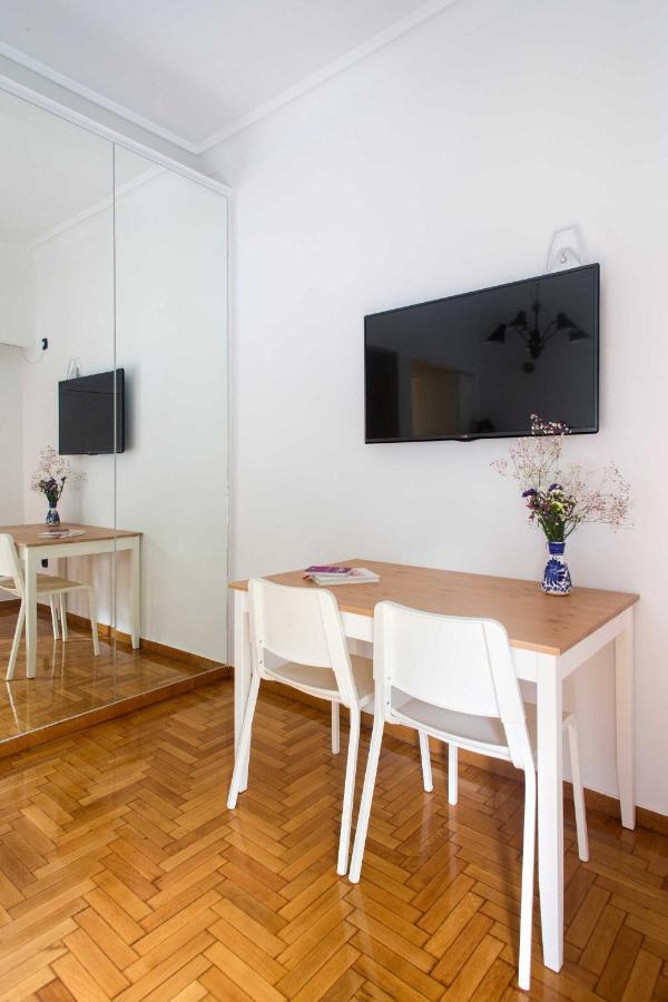 Newly Renovated Studio Downtown Athens! Atenas Exterior foto